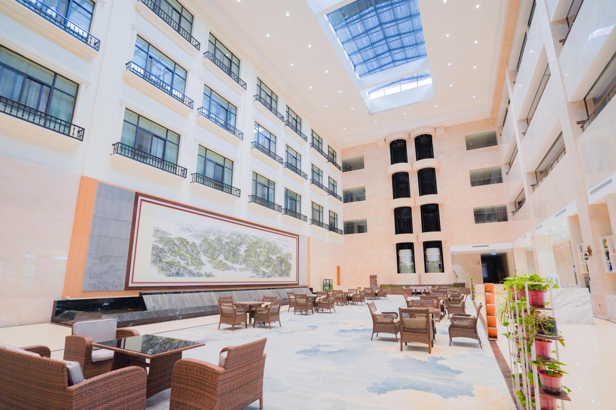 Huashan Xinghe International Hotel Huayin エクステリア 写真